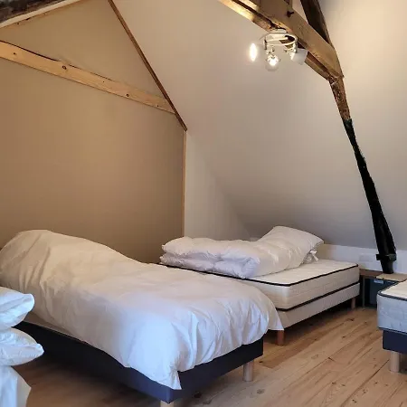 Chateau De La Garlais - 29 Couchages * Derval