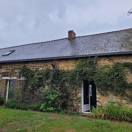 Chateau De La Garlais - 29 Couchages Derval