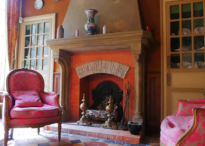 Chateau De La Garlais - 29 Couchages بيت للعطل Derval