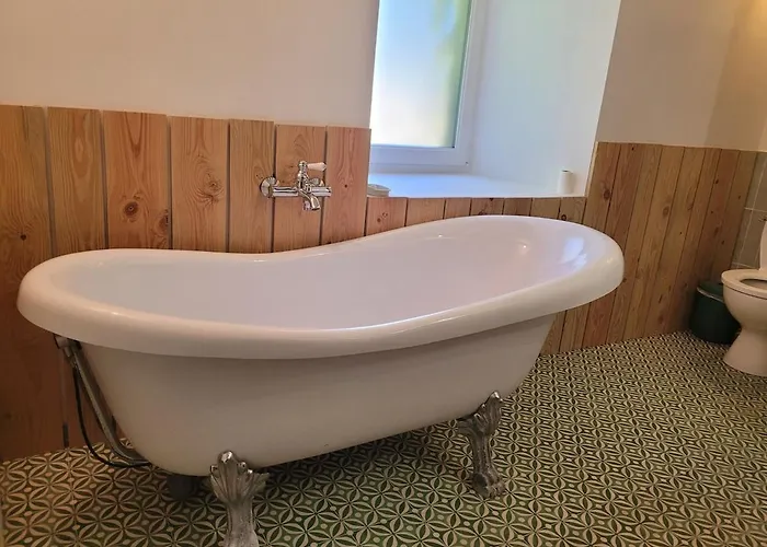 Chateau De La Garlais - 29 Couchages