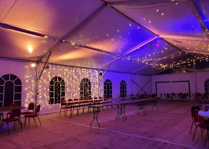 Chateau De La Garlais - 29 Couchages * Derval