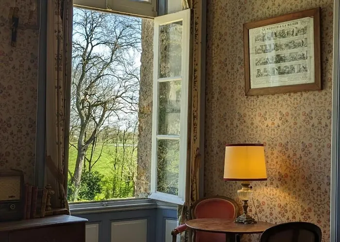 Chateau De La Garlais - 29 Couchages Derval