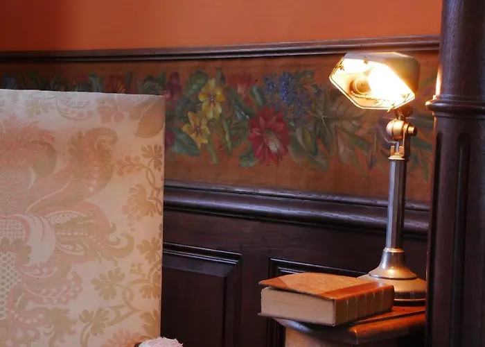 Chateau De La Garlais - 29 Couchages